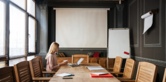 Comment concevoir une salle de réunion pour moins de 10 personnes ? Comment concevoir une salle de réunion pour moins de 10 personnes ?