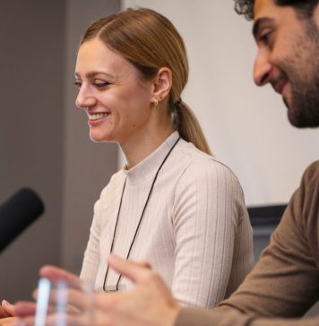 Comment une formation en prise de parole peut vous aider à dépasser durablement le trac et le stress ? Comment une formation en prise de parole peut vous aider à dépasser durablement le trac et le stress ?